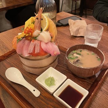 Raisu - Deluxe Seafood Bowl - Japanese Near Me - Vancouver, British Columbia Raisu - Deluxe Seafood Bowl - Japanese Near Me - Vancouver, British Columbia