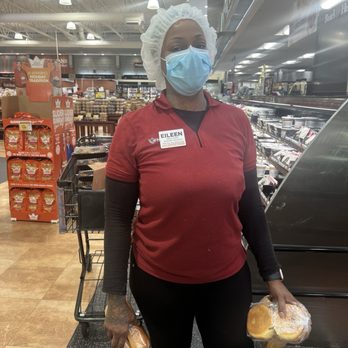 Harris Teeter - Manager Eileen stepped in and worked the Sandwich section due to a shortage today! Love a good leader! - Grocery Near Me - Charlotte, North Carolina