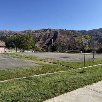 Holleigh Bernson Memorial Park - Parks Near Me - Los Angeles, California Holleigh Bernson Memorial Park - Parks Near Me - Los Angeles, California