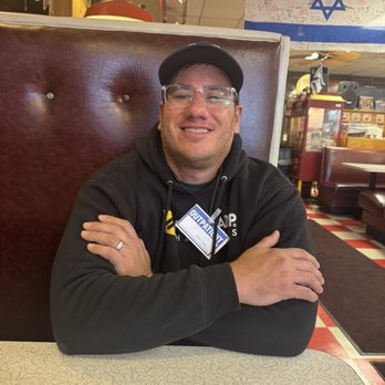 Ken's Diner & Grill - My honey - American Near Me - Skokie, Illinois
