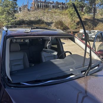 Nash Auto Glass - Honda pilot windshield - Auto Glass Services Near Me - El Cajon, California Nash Auto Glass - Honda pilot windshield - Auto Glass Services Near Me - El Cajon, California
