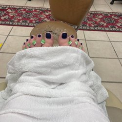 Crystal Nails & Spa - Pedicure
