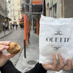 Odette - Chestnut cream puff