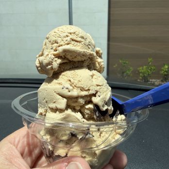 Handel's - Ice Cream & Frozen Yogurt Near Me - Oviedo, Florida Handel's - Ice Cream & Frozen Yogurt Near Me - Oviedo, Florida