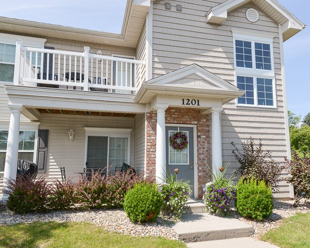 PARKLANDS OF CHILI APARTMENTS Updated September 2024 1700 Park