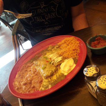 El Cholo - Enchilada Suiza - Mexican Near Me - Los Angeles, California El Cholo - Enchilada Suiza - Mexican Near Me - Los Angeles, California