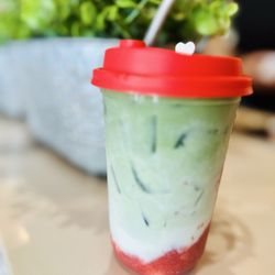 Reserva Coffee Roasters - Strawberry matcha