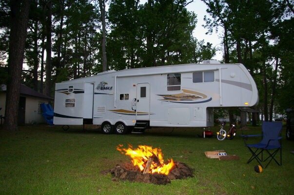 Wolf Creek Park Logo