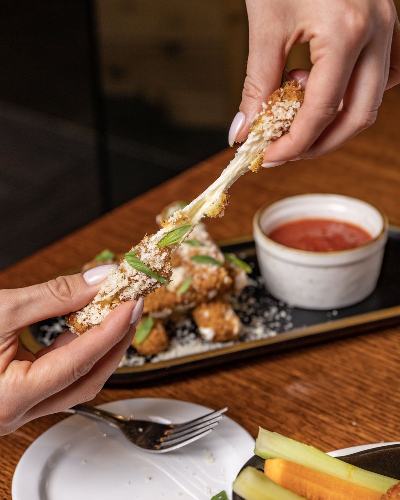 THE OAK HOUSE 22 Photos & 16 Reviews 2 Kinderkamack Rd, Oradell