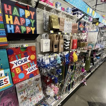 Dollar General - Party and gift giving supplies - Discount Store Near Me - Centralia, Washington