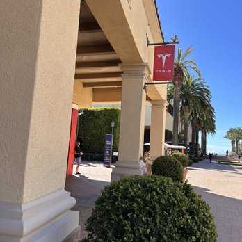 Tesla Motors - Car Dealers Near Me - Newport Beach, California