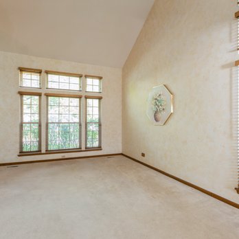 Amy Dion - Baird & Warner - 1736 Hartford Lane, Crystal Lake - Real Estate Agents Near Me - Crystal Lake, Illinois Amy Dion - Baird & Warner - 1736 Hartford Lane, Crystal Lake - Real Estate Agents Near Me - Crystal Lake, Illinois