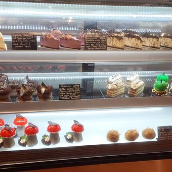 Edelweiss Highlands Pastry Boutique - Cheesecakes, poison apple other sculptures pastries - Bakeries Near Me - Highlands, North Carolina Edelweiss Highlands Pastry Boutique - Cheesecakes, poison apple other sculptures pastries - Bakeries Near Me - Highlands, North Carolina