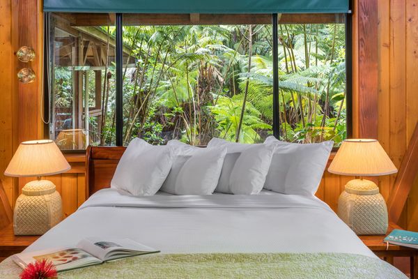 Volcano Village Lodge by null