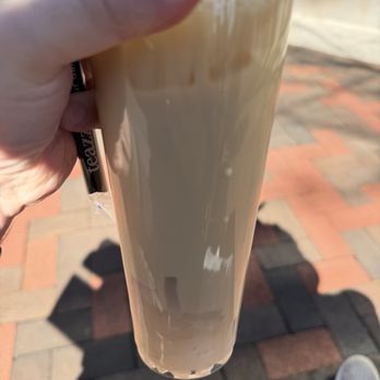 Teazzi Tea Shop - Oat Milk Four Season Oolong 四季燕麥奶拿鐵 - Bubble Tea Near Me - Bethesda, Maryland Teazzi Tea Shop - Oat Milk Four Season Oolong 四季燕麥奶拿鐵 - Bubble Tea Near Me - Bethesda, Maryland