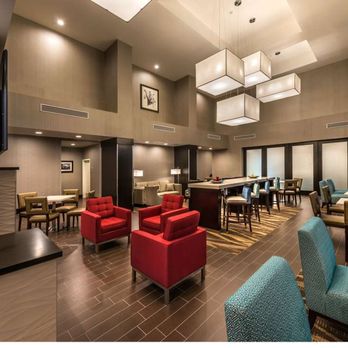 Hampton Inn & Suites Reno West - Reception - Hotels Near Me - Reno, Nevada Hampton Inn & Suites Reno West - Reception - Hotels Near Me - Reno, Nevada
