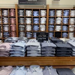 Brooks Brothers Factory Outlet