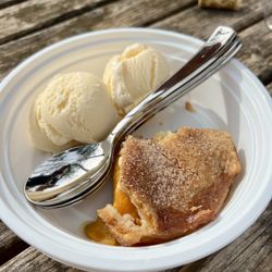 Das Peach Haus - Peach cobbler with Blue Bell ice cream