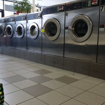 All American Suds - Lots of machines out of order. Machines not cleaned or checked for mold on door. Lack of AC when it's hot. - Laundry Services Near Me - East Elmhurst, New York All American Suds - Lots of machines out of order. Machines not cleaned or checked for mold on door. Lack of AC when it's hot. - Laundry Services Near Me - East Elmhurst, New York