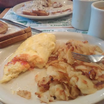Tom's Country Kitchen - 3 Egg Cheese Cheddar Omelet...And the cook did not kill it. AEESOME!!!!! - Cafes Near Me - Mountainhome, Pennsylvania Tom's Country Kitchen - 3 Egg Cheese Cheddar Omelet...And the cook did not kill it. AEESOME!!!!! - Cafes Near Me - Mountainhome, Pennsylvania