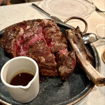 San Laurel - Steak for 225$, tasty and large but nothing special in my opinion. I've had equally as good steak for less money. - Spanish Near Me - Los Angeles, California San Laurel - Steak for 225$, tasty and large but nothing special in my opinion. I've had equally as good steak for less money. - Spanish Near Me - Los Angeles, California