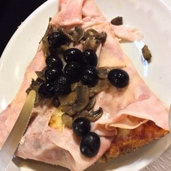 Pizzeria dell'Angelo - Ham & olives pizza