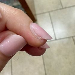 Lee Nails