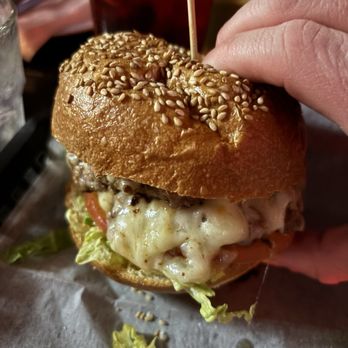 Fishtown Tavern - Burger - Dive Bars Near Me - Philadelphia, Pennsylvania Fishtown Tavern - Burger - Dive Bars Near Me - Philadelphia, Pennsylvania