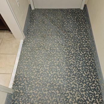 Liberty Hotel, Ascend Hotel Collection - Worn down carpet. Old and Cheap - Hotels Near Me - Cleburne, Texas