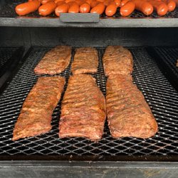 Bigbelly Mobile BBQ & Catering - Pork spare ribs beef hot links
