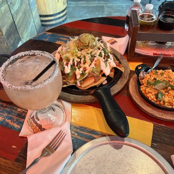 Nacho Daddy - White peach margarita Fiesta Nacho Grilled Mexican Corn off the Cobb - New American Near Me - Las Vegas, Nevada