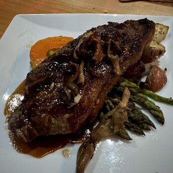 Blackfish - Prime New York steak - Seafood Near Me - Tulalip, Washington