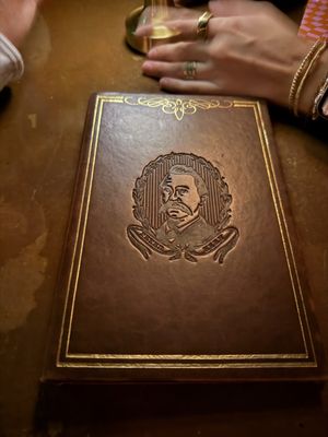 Peter Kern Library by null