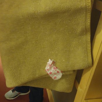 Vip Executive Villa Rica - Opened up blanket from the closet and dirty pad wrapper was stuck in it. - Hotels Near Me - Lisbon, 11 Vip Executive Villa Rica - Opened up blanket from the closet and dirty pad wrapper was stuck in it. - Hotels Near Me - Lisbon, 11