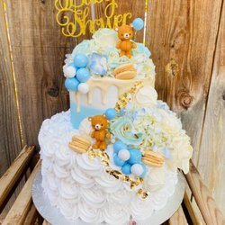 La Peque Bakery & More