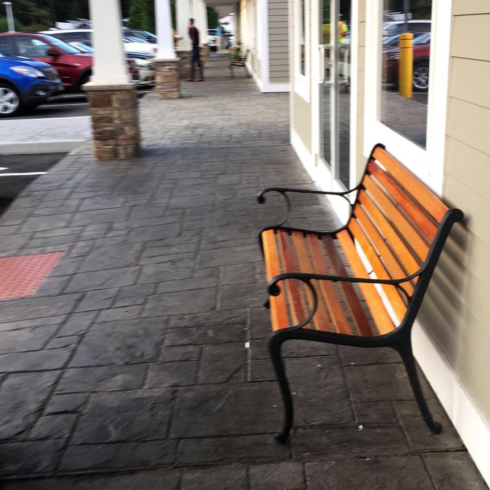 Sitting Duck Tavern - Outside - Bars Near Me - Trumbull, Connecticut Sitting Duck Tavern - Outside - Bars Near Me - Trumbull, Connecticut