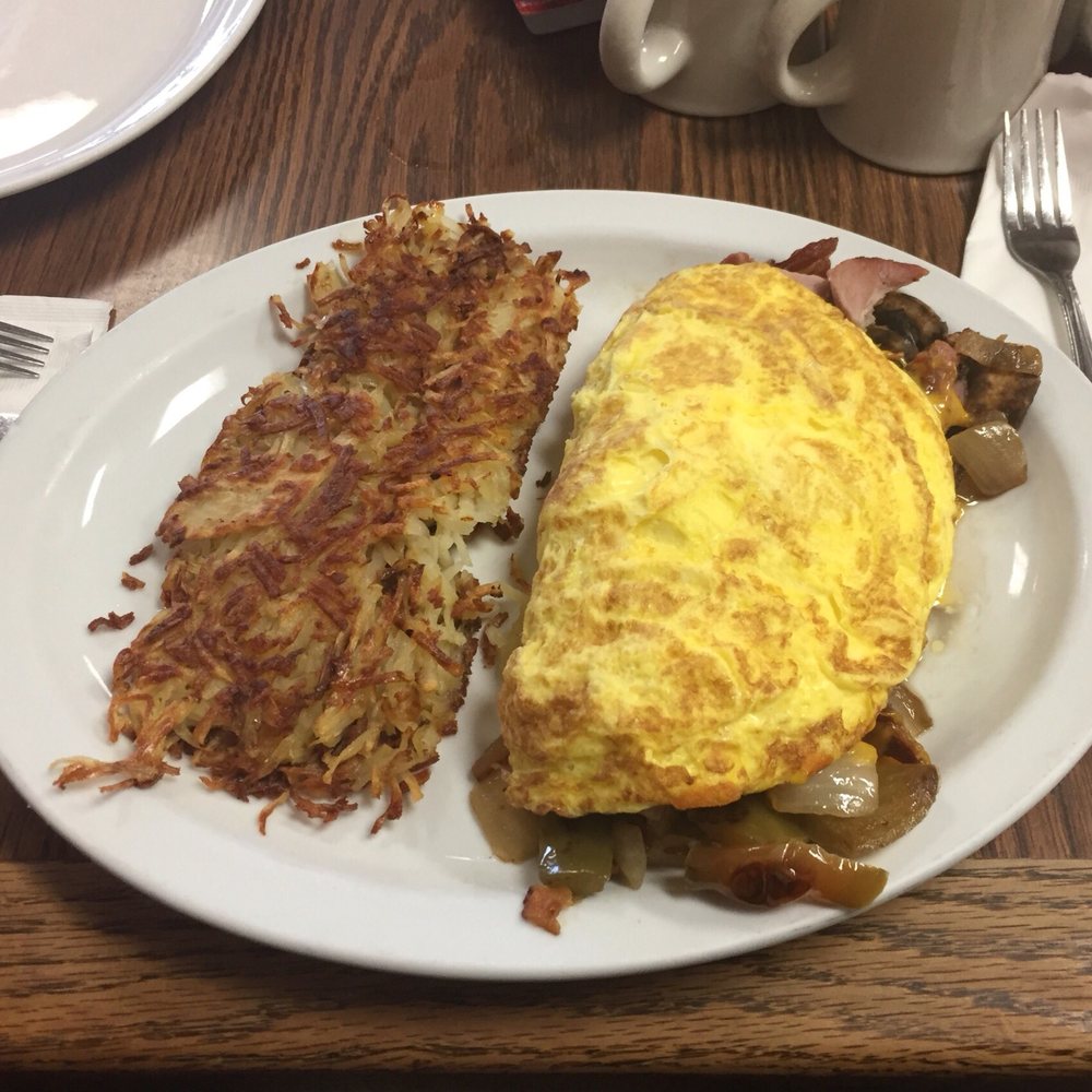 Cully's Restaurant - Combo omelette with well done hash browns. - Breakfast & Brunch Near Me - Poway, California Cully's Restaurant - Combo omelette with well done hash browns. - Breakfast & Brunch Near Me - Poway, California