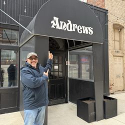 Andrews On the Corner - Andrew's on the Corner entrance