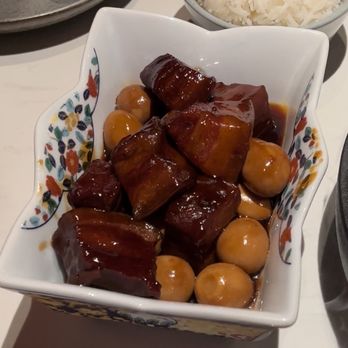 Cheli - Braised pork belly - Shanghainese Near Me - New York, New York