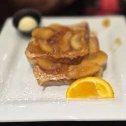 Keke's Breakfast Cafe - Apple cinnamon French toast