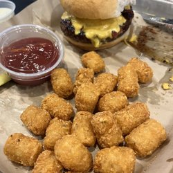 Beechwood Inn's Hardwood Grille - Bourbon burger