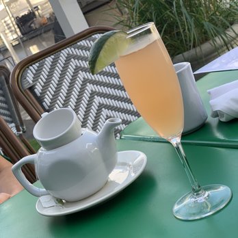 Cafe Nell - Grapefruit Mimosa and Tea - New American Near Me - Portland, Oregon