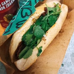 Banh-mi-ba - Banh mi