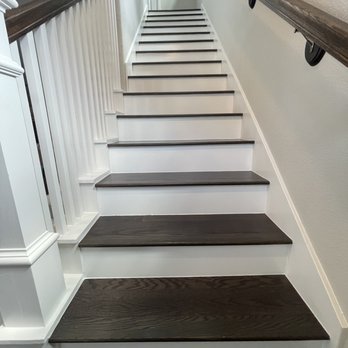 Floor It - a set of stairs in a home - Flooring Near Me Floor It - a set of stairs in a home - Flooring Near Me