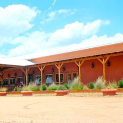 Sandy Oaks Ranch Event Facilities - Front entrance to Rose Hall