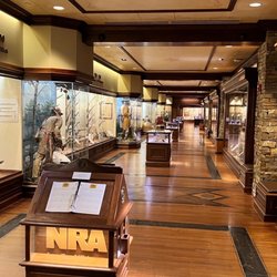 Bass Pro Shops - Inside