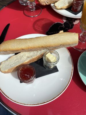 Restaurant Le Chat Noir by null