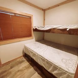 Thousand Trails Rondout Valley - Second bedroom with bunk bed