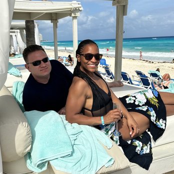 Wyndham Alltra Cancun - Enjoying our cabana! - Hotels Near Me - Cancún, ROO
