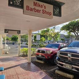 Exterior outside entrance of Mike's Barber Shop - Kailua, Hawaii Exterior outside entrance of Mike's Barber Shop - Kailua, Hawaii